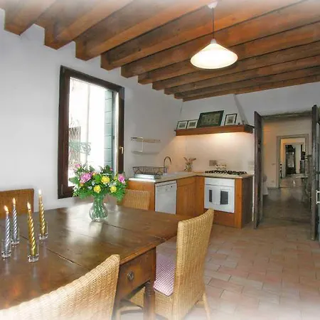 Palazzo Berlendis Apartment